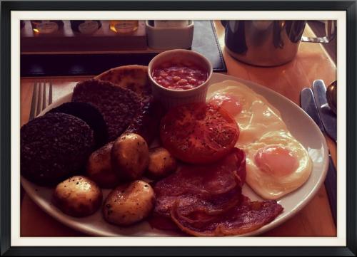 breakfast 2.JPG_1549575867